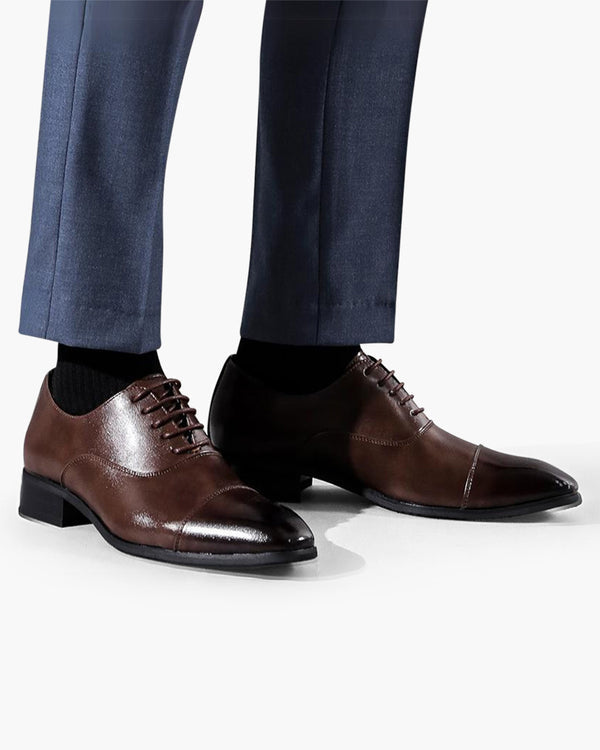 Dress shoe