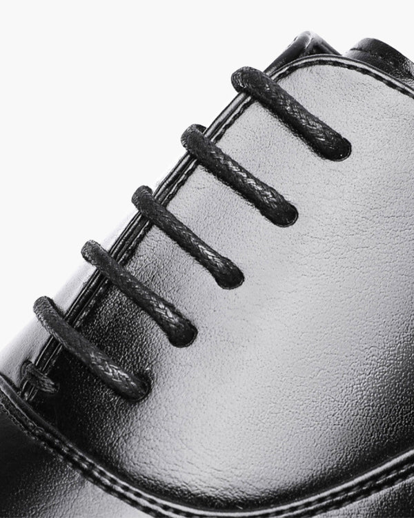 Dress shoe